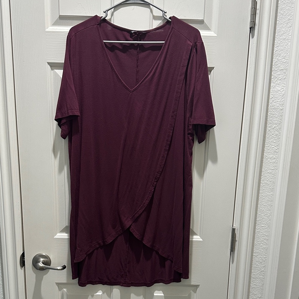BloomChic Burgundy Short Sleeve Top